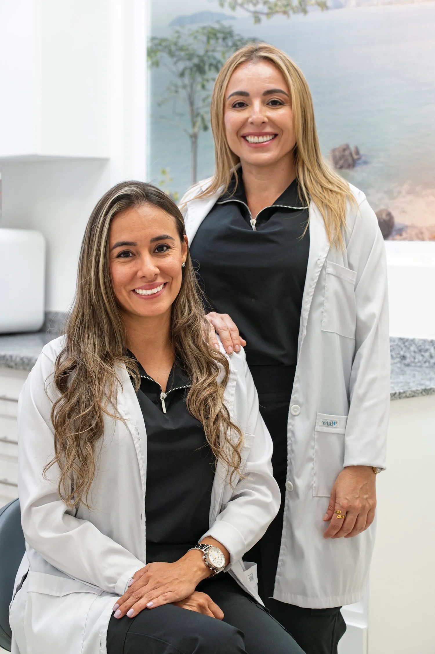 The dentists of Armonía Vital Dental Care in Jacó