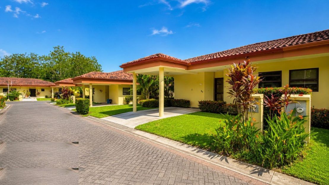 Fully furnished 2-bedroom villa at Sitio de Ensueno gated community, Punta Leona near Jaco Beach — best properties near Jaco Beach, Costa Rica