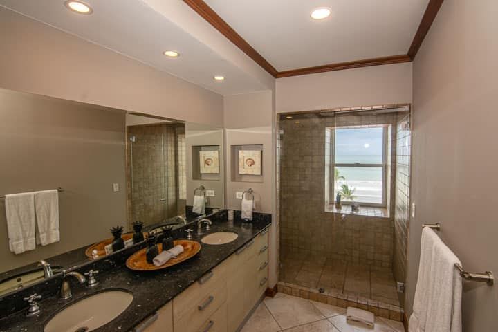 Condo VIP 1 — Vista Mar oceanfront penthouse in downtown Jacó Beach