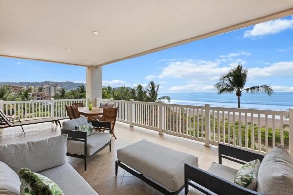 Condo VIP 10 — The Palms 504 beachfront condo in Jacó Beach