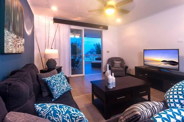 Condo VIP 12 — The Palms 402 beachfront condo in Jacó Beach