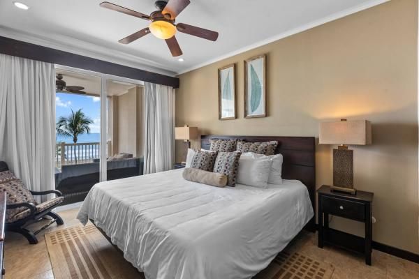 Condo VIP 13 — The Palms 404 beachfront condo in Jacó Beach