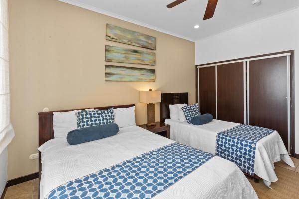 Condo VIP 13 — The Palms 404 beachfront condo in Jacó Beach