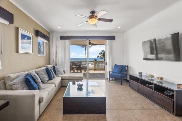 Condo VIP 13 — The Palms 404 beachfront condo in Jacó Beach