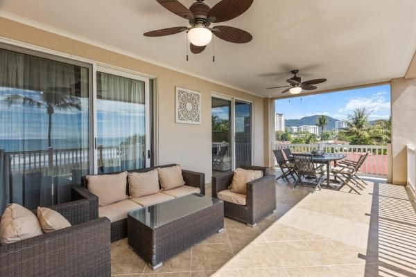 Condo VIP 13 — The Palms 404 beachfront condo in Jacó Beach