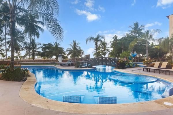 Condo VIP 13 — The Palms 404 beachfront condo in Jacó Beach