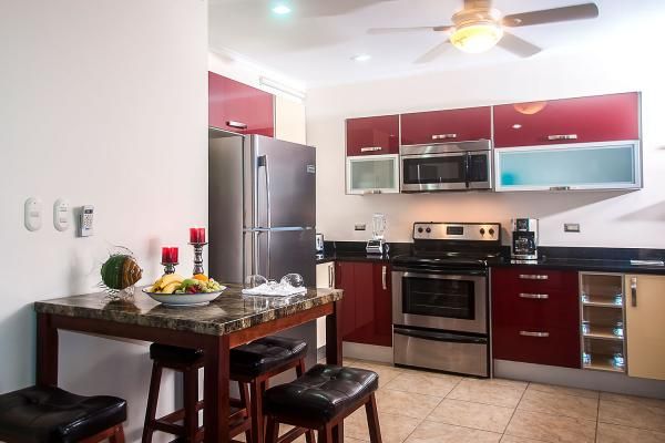 Condo VIP 14 — The Palms 704 beachfront condo in Jacó Beach