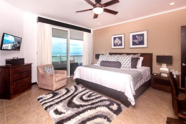 Condo VIP 15 — The Palms 902 beachfront condo in Jacó Beach