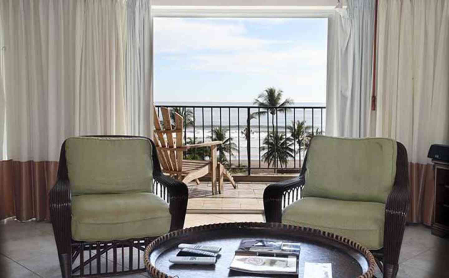 Condo VIP 16 — Vista Mar 4D oceanfront condo in Jacó Beach