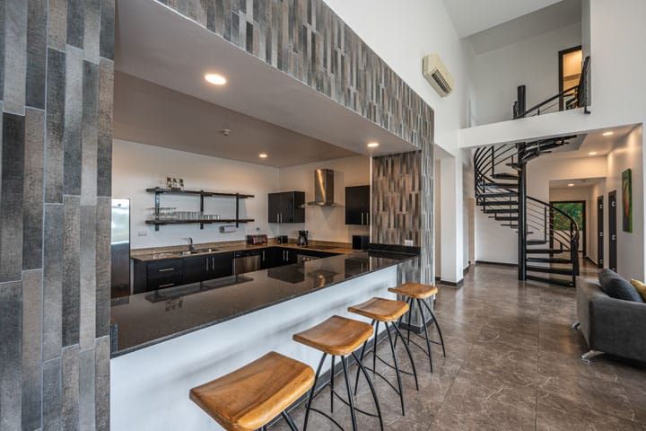 Condo VIP 4 — Jaco Bay oceanview penthouse #31001 in Jacó Beach