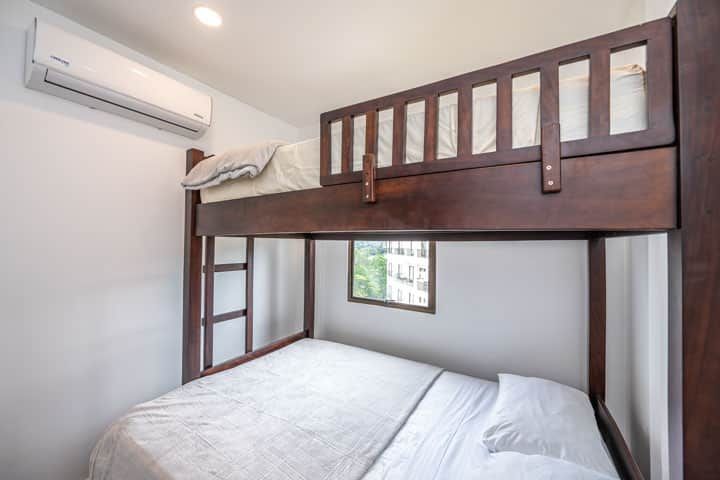 Condo VIP 4 — Jaco Bay oceanview penthouse #31001 in Jacó Beach