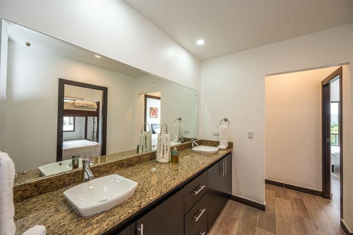 Condo VIP 4 — Jaco Bay oceanview penthouse #31001 in Jacó Beach