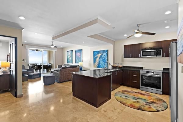 Condo VIP 8 — The Palms Penthouse 1002 beachfront condo in Jacó Beach