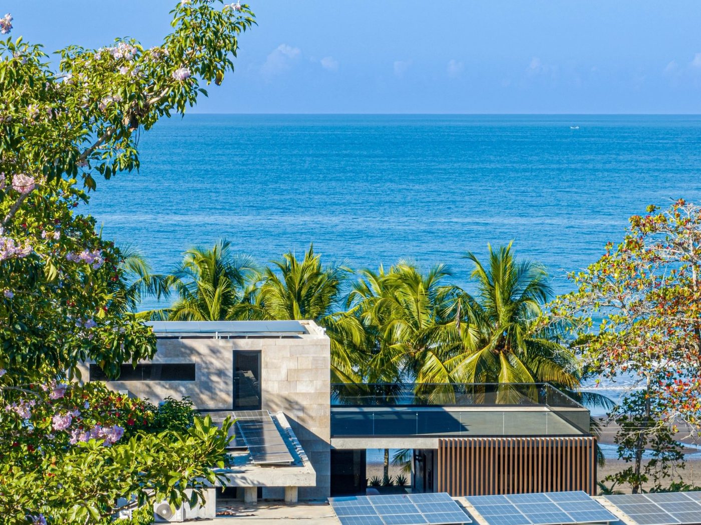 Casa VIP 1 luxury beachfront villa in Jacó — ocean and beach view