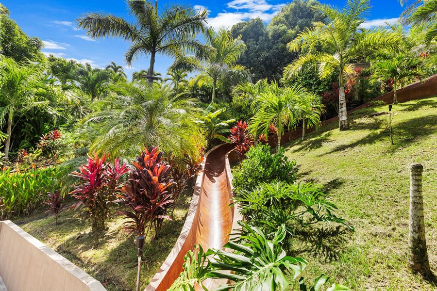Casa VIP 10 — 10-suite jungle villa in Jacó, luxury suite, pool area or villa grounds