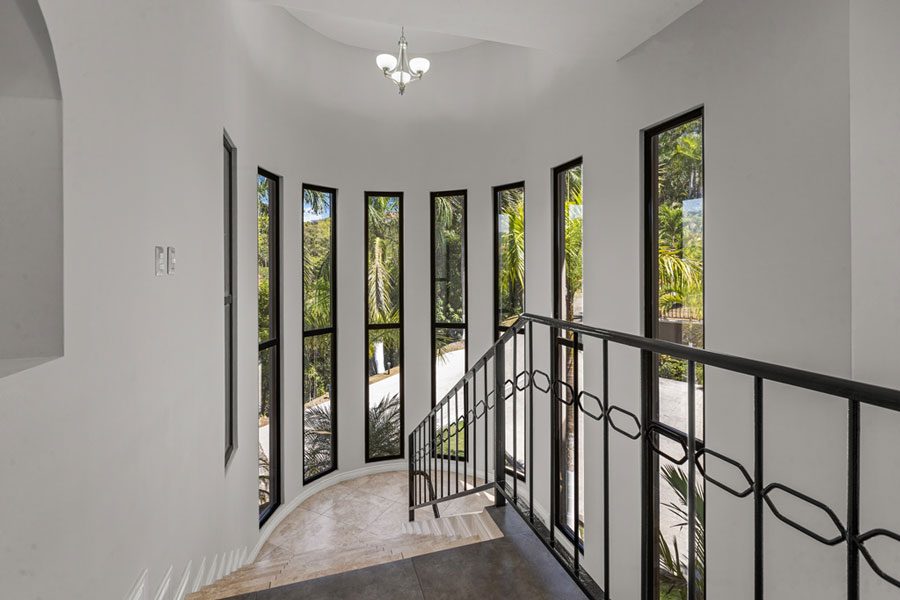 Casa VIP 10 — 10-suite jungle villa in Jacó, luxury suite, pool area or villa grounds