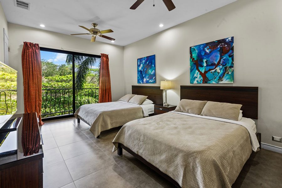 Casa VIP 10 — 10-suite jungle villa in Jacó, luxury suite, pool area or villa grounds