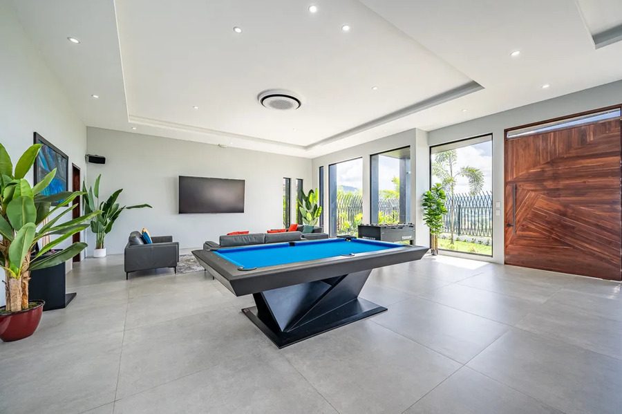Casa VIP 11 — 7-suite jungle villa in Jacó, luxury suite, pool area or villa grounds