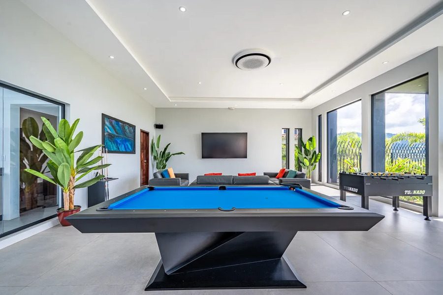 Casa VIP 11 — 7-suite jungle villa in Jacó, luxury suite, pool area or villa grounds