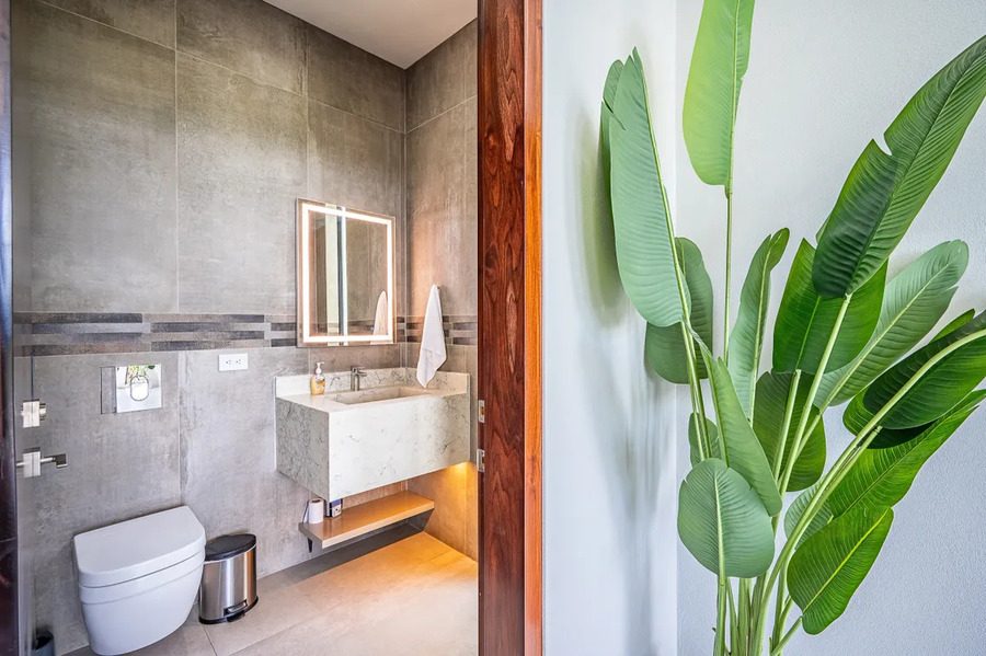 Casa VIP 11 — 7-suite jungle villa in Jacó, luxury suite, pool area or villa grounds