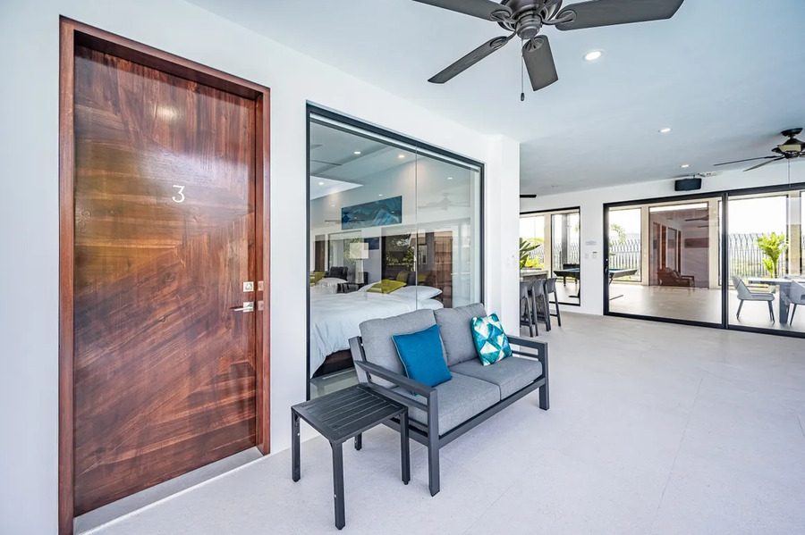 Casa VIP 11 — 7-suite jungle villa in Jacó, luxury suite, pool area or villa grounds