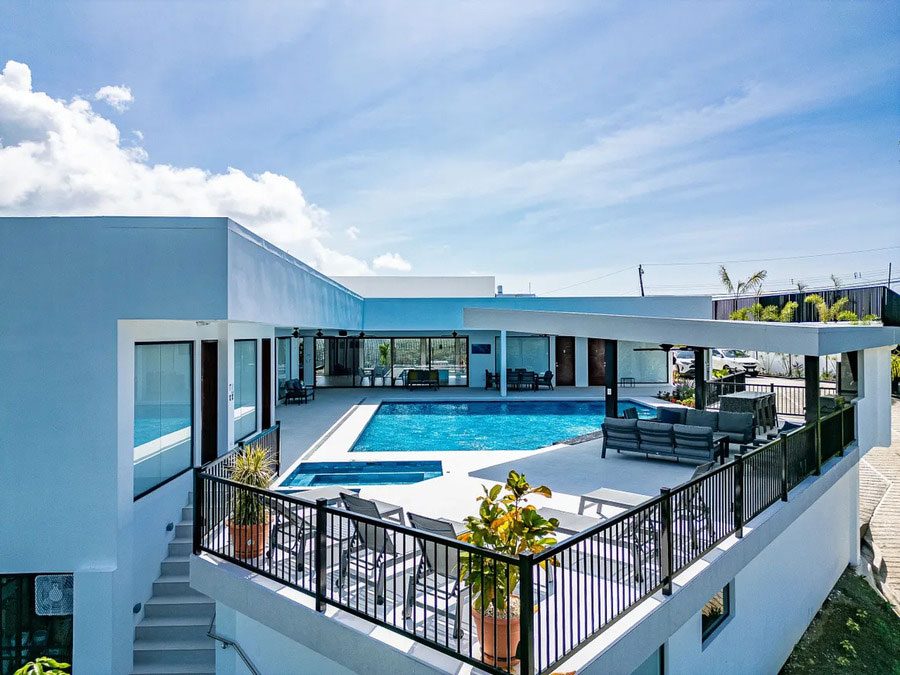Casa VIP 11 — 7-suite jungle villa in Jacó, luxury suite, pool area or villa grounds