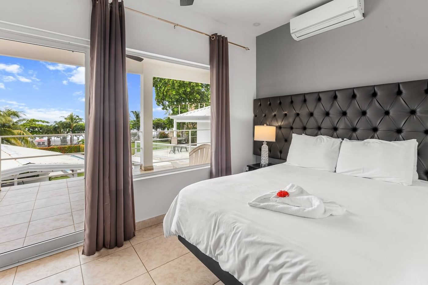 Casa VIP 14 — Casa Blanca, 14-bedroom beachfront estate in Jacó, photo 15