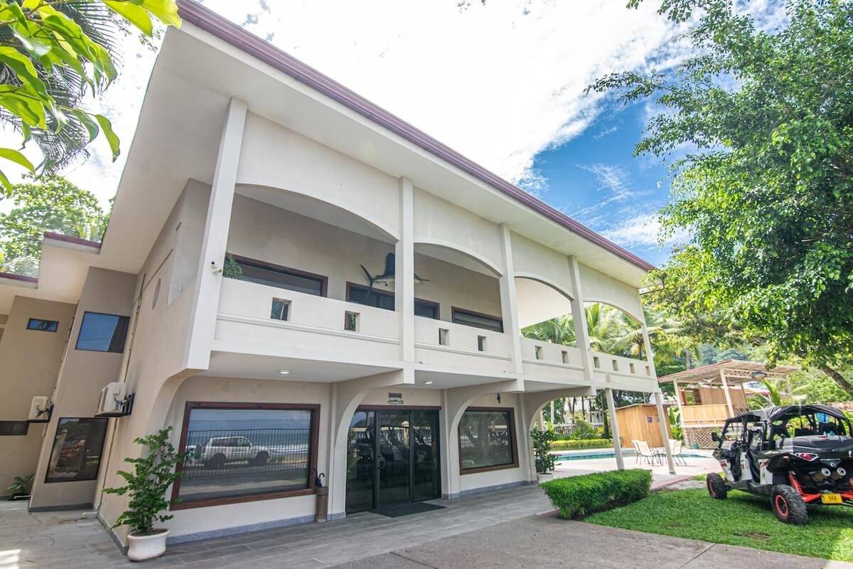 Casa VIP 21 — 7 beachfront villas, Jacó Beach