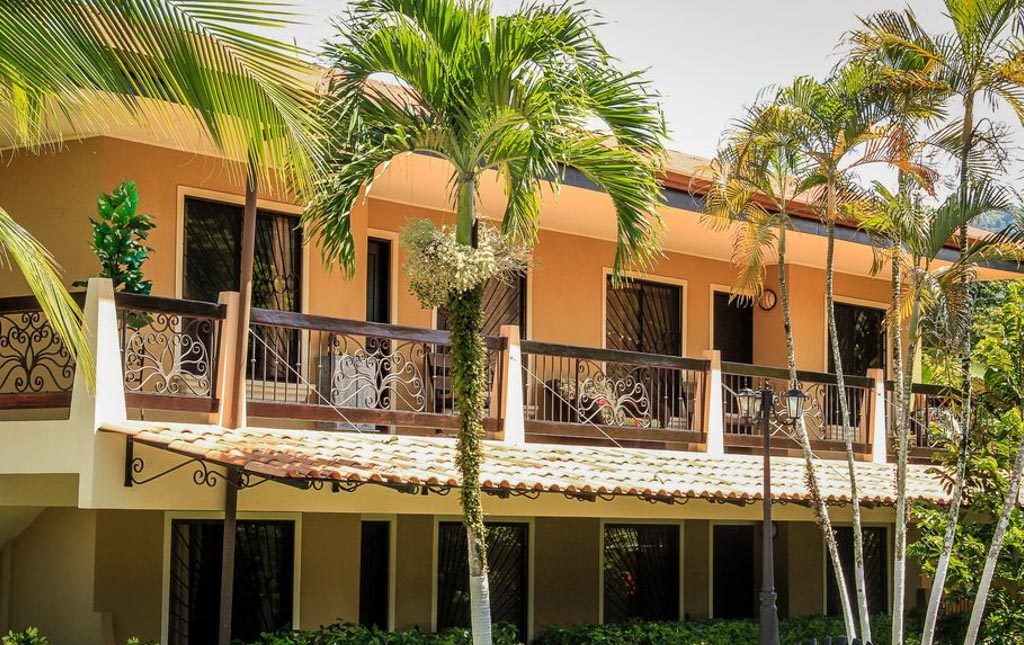 Casa VIP 3 — 7-bedroom villa compound in downtown Jacó Beach, photo 5