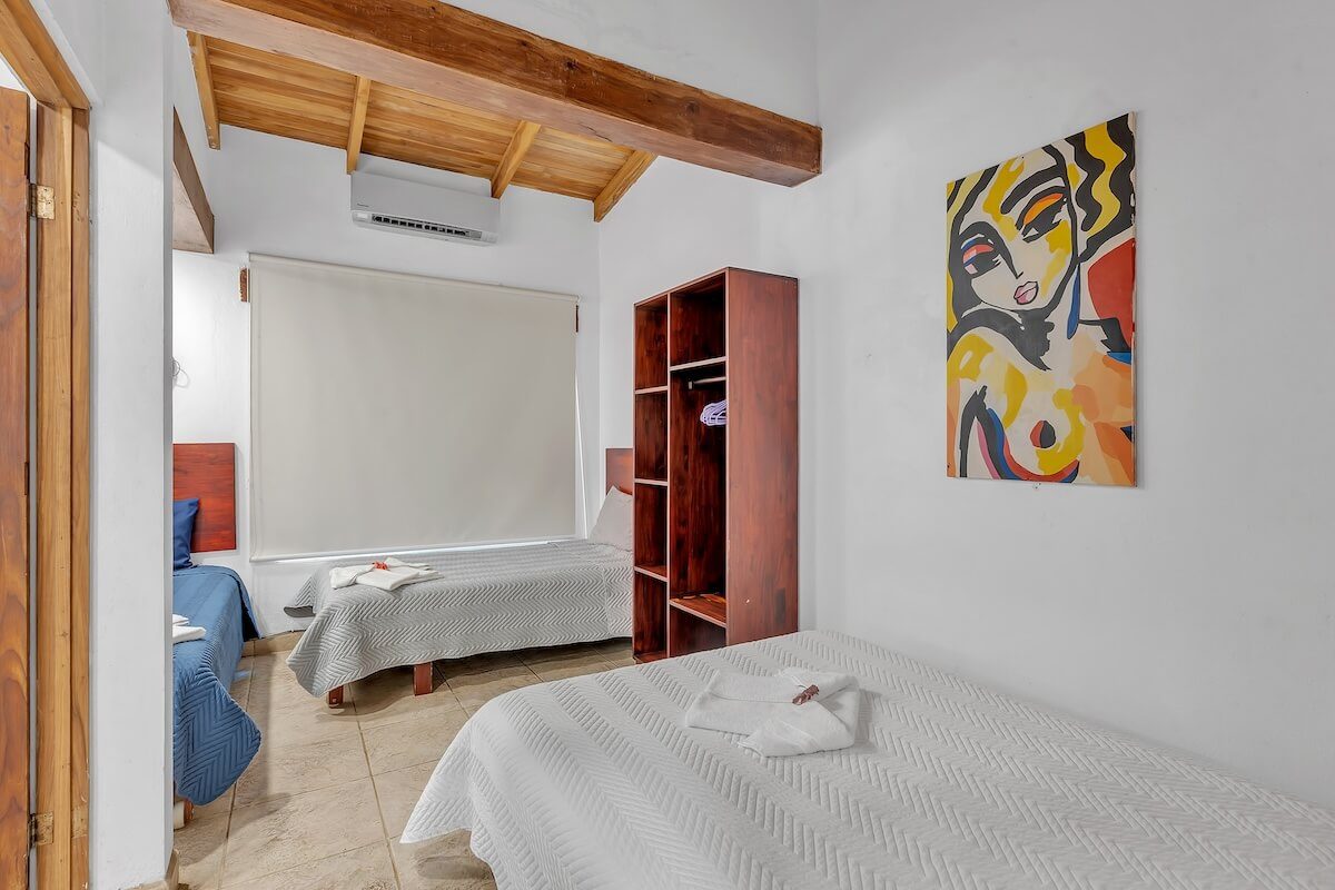 Casa VIP 37 — Casa Cortes beachfront villa, Jacó Beach