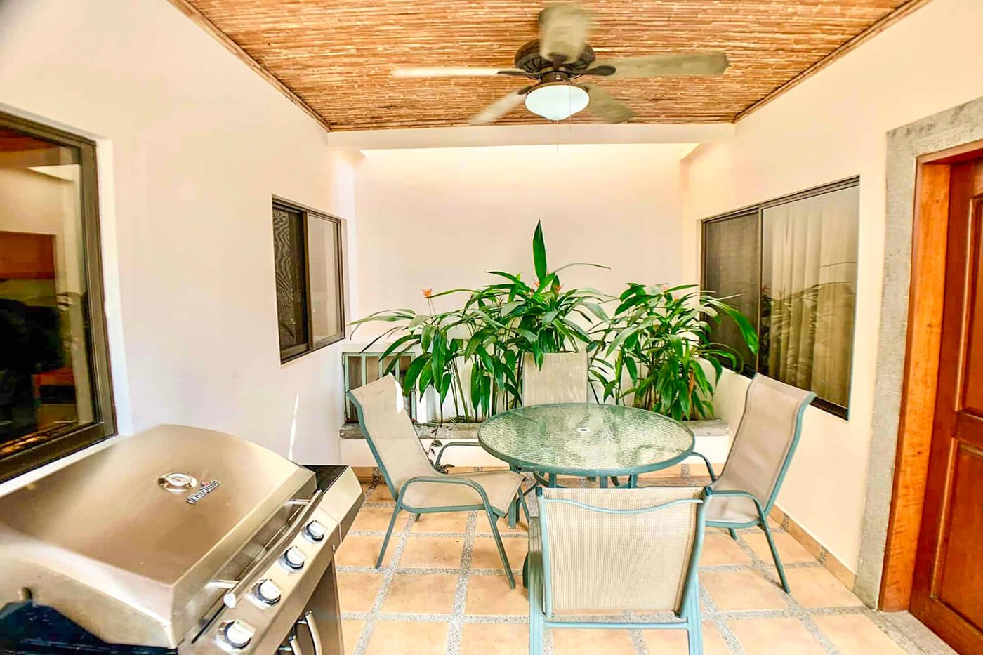 Casa VIP 38 — Casa Cuatro, Jacó