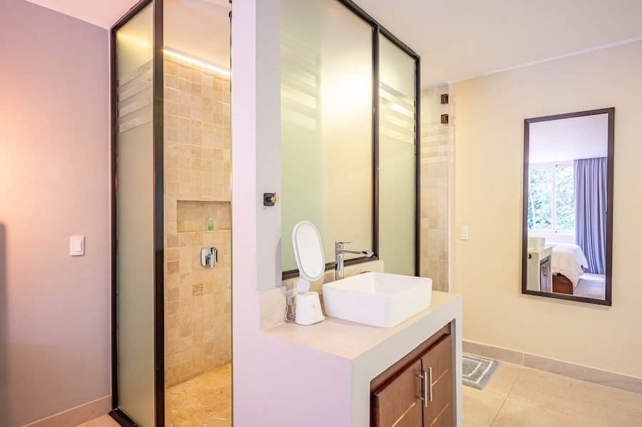 Casa VIP 4 — new modern 8-bedroom luxury villa in downtown Jacó Beach, photo 18