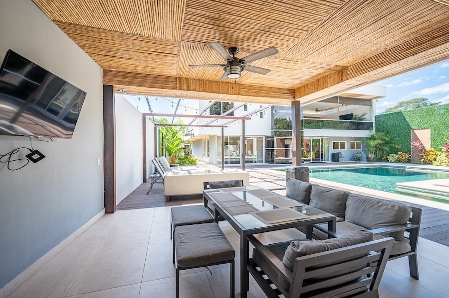 Casa VIP 4 — new modern 8-bedroom luxury villa in downtown Jacó Beach, photo 22
