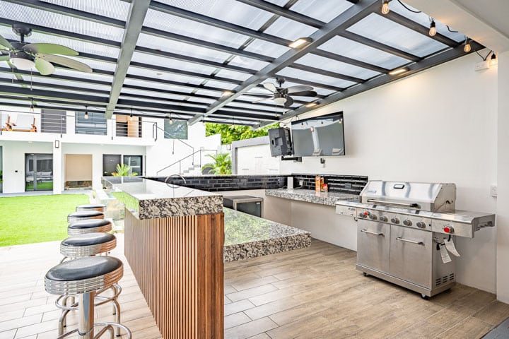 Casa VIP 5 — 13-bedroom beachfront villa in Jacó Beach, outdoor kitchen with dual BBQ grills