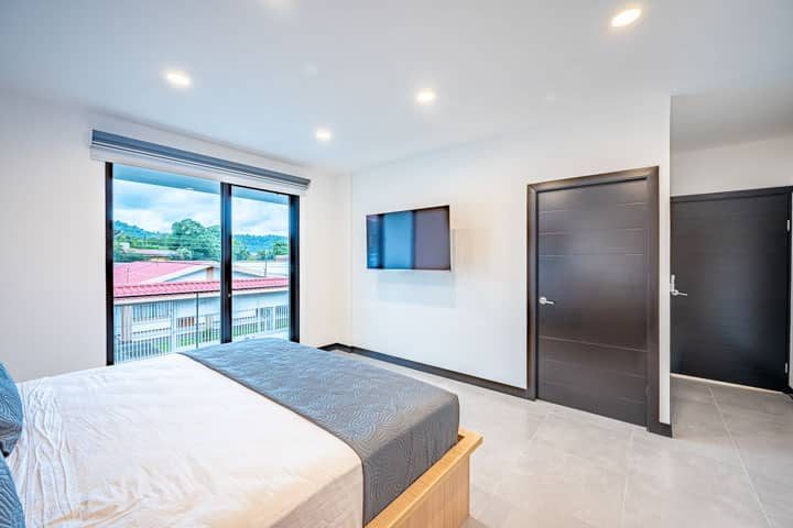 Casa VIP 5 — 13-bedroom beachfront villa in Jacó Beach, spa bathroom