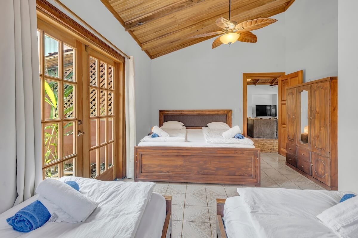 Casa Cinco in Jacó Beach