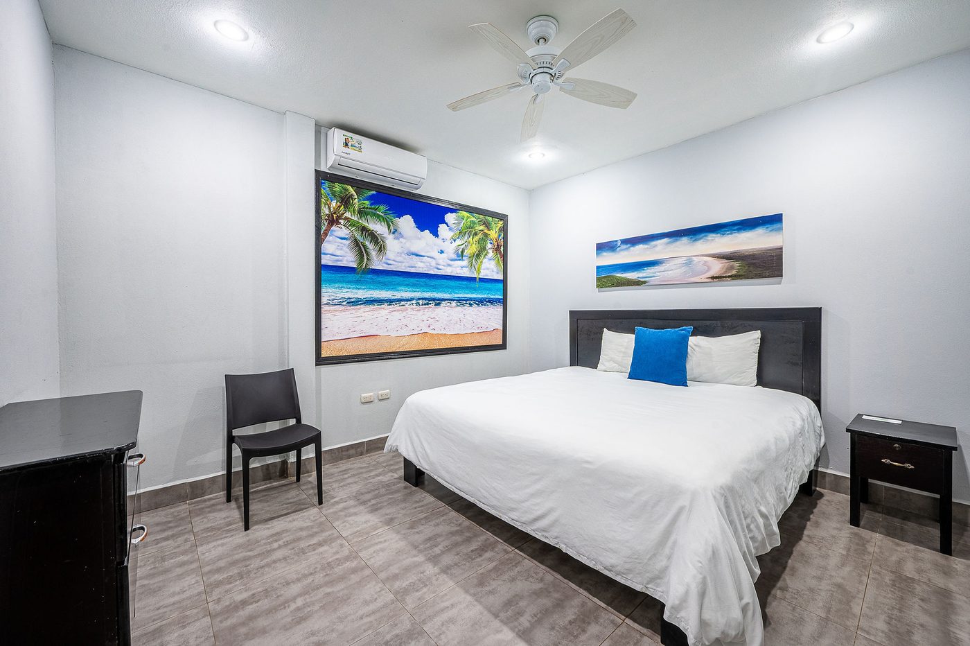 Casa VIP 61 — Casa Dulce Grande beachfront estate on Jacó Beach