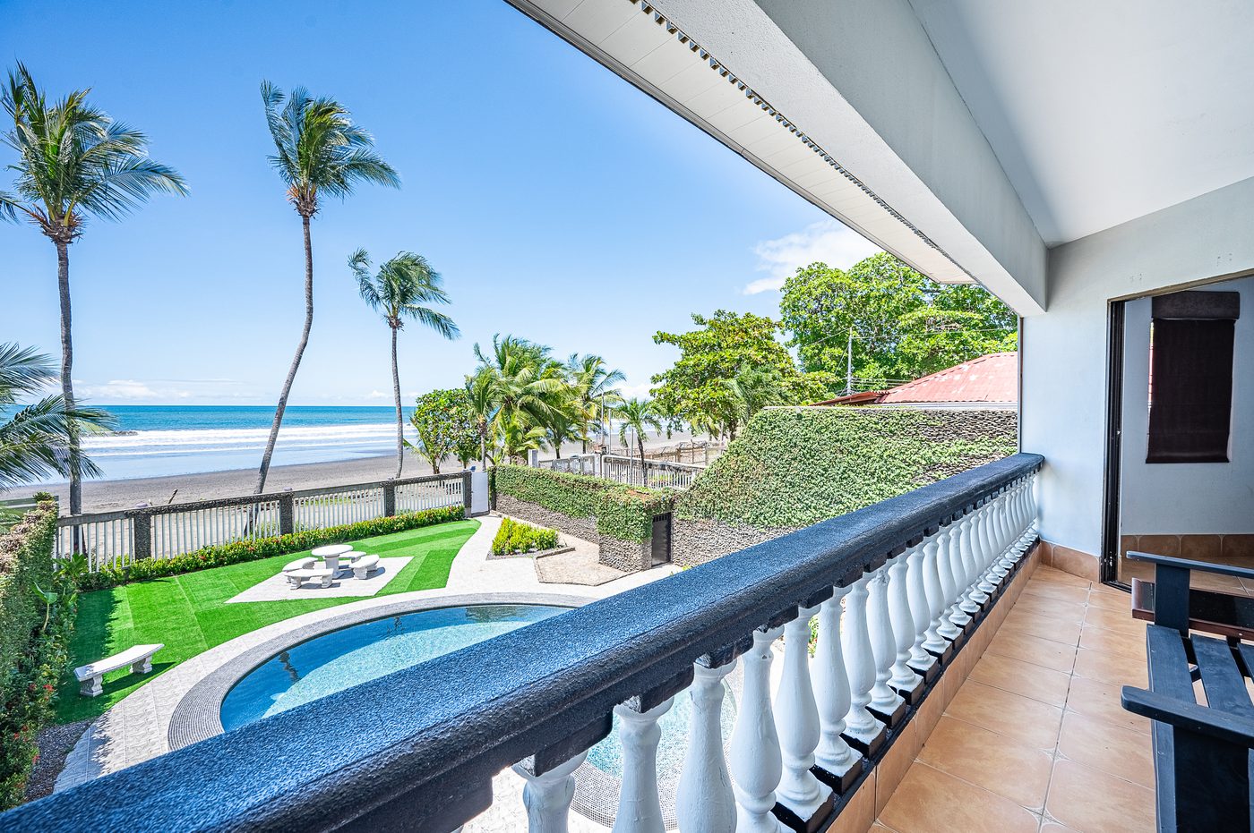 Casa VIP 63 — Casa Dulce beachfront villa in Jacó Beach