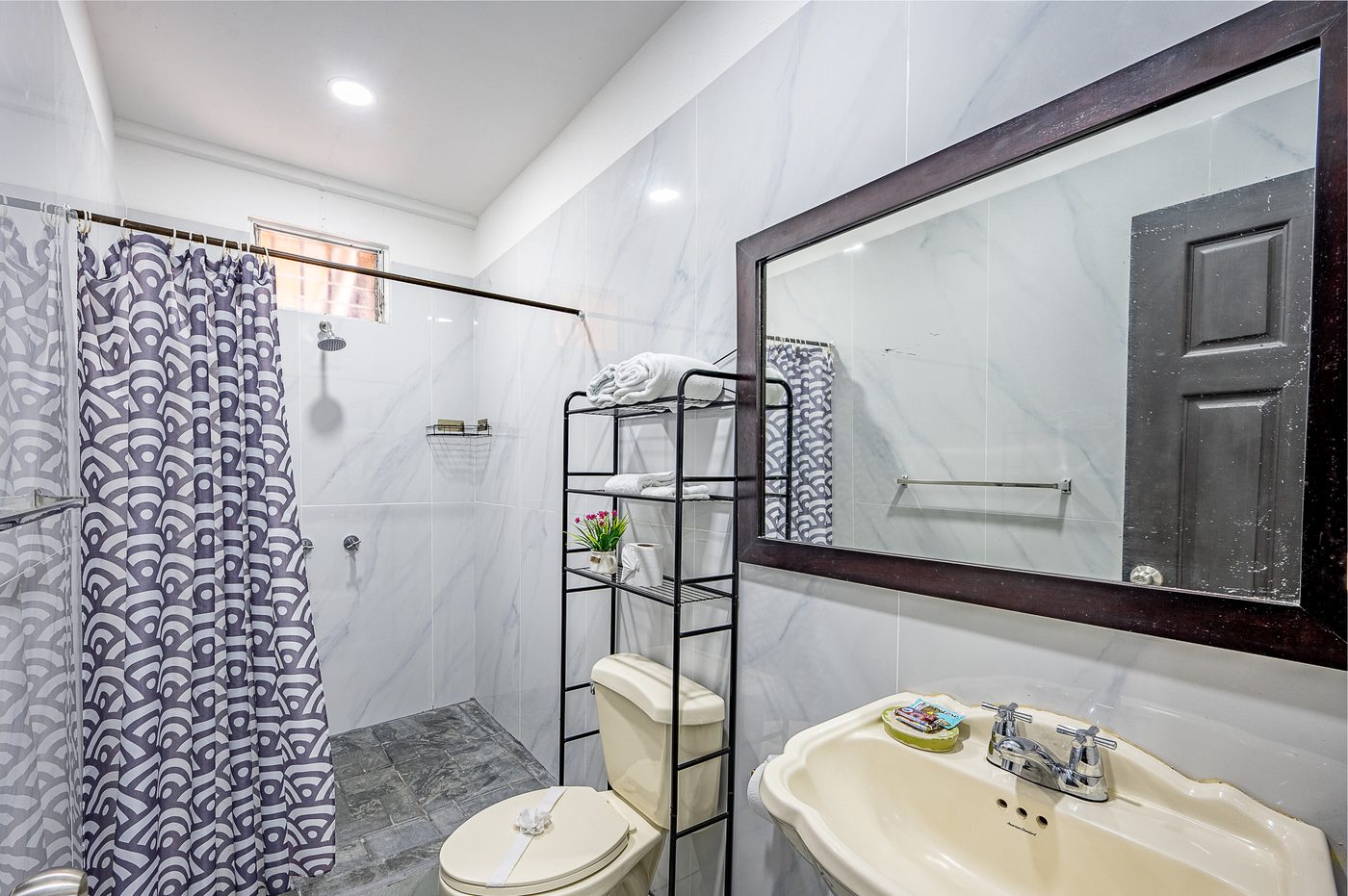 Casa VIP 63 — Casa Dulce beachfront villa in Jacó Beach