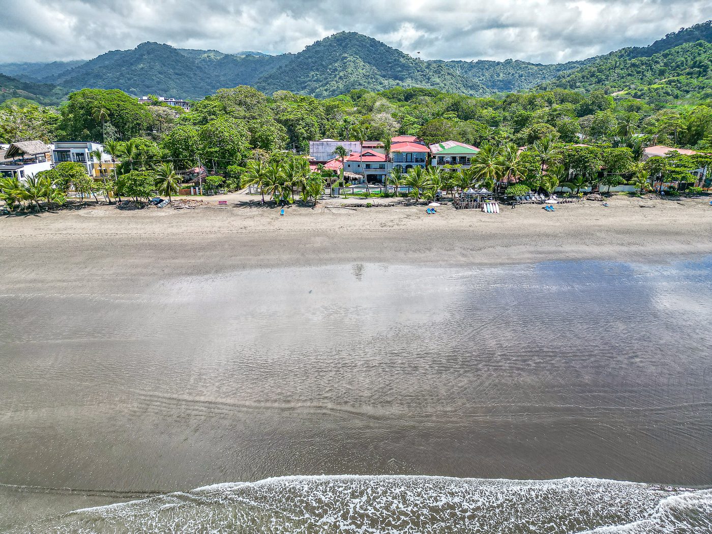 Casa VIP 63 — Casa Dulce beachfront villa in Jacó Beach