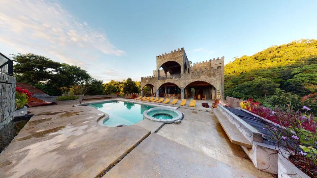 Casa VIP 67 — Hermosa Castle 10-acre beachfront estate in Playa Hermosa