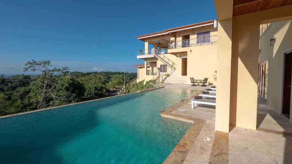 Casa VIP 68 — Casa Amarillo hillside villa in Playa Hermosa
