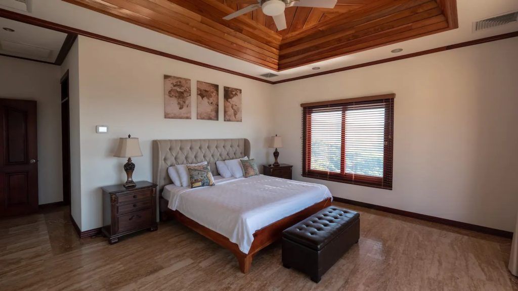 Casa VIP 68 — Casa Amarillo hillside villa in Playa Hermosa
