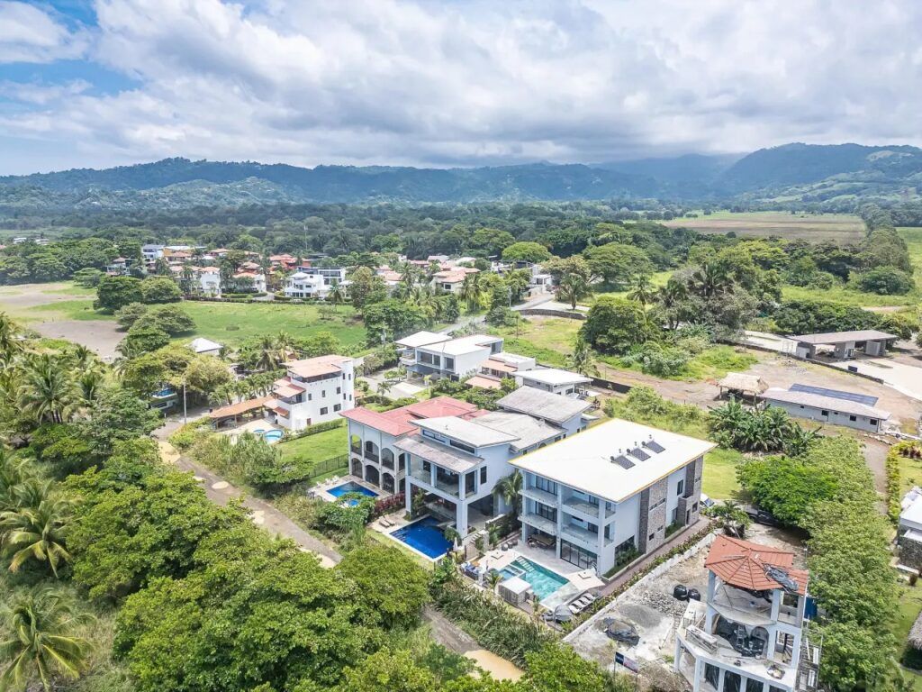 Casa VIP 70 — Hermosa Villa 2 beachfront villa in Playa Hermosa