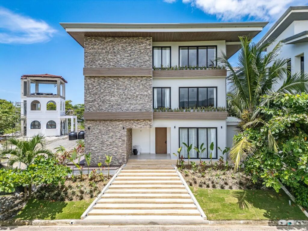 Casa VIP 70 — Hermosa Villa 2 beachfront villa in Playa Hermosa
