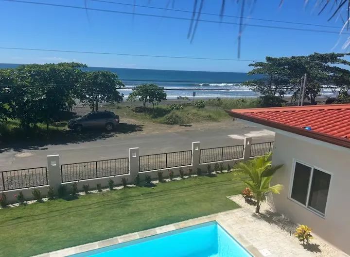 Casa VIP 73 — Hermosa Beachfront home with cabin in Playa Hermosa