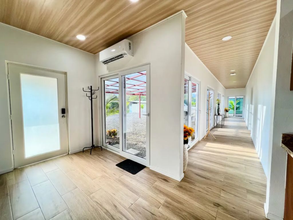 Casa VIP 73 — Hermosa Beachfront home with cabin in Playa Hermosa