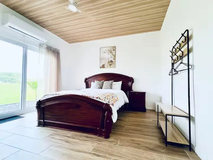 Casa VIP 73 — Hermosa Beachfront home with cabin in Playa Hermosa