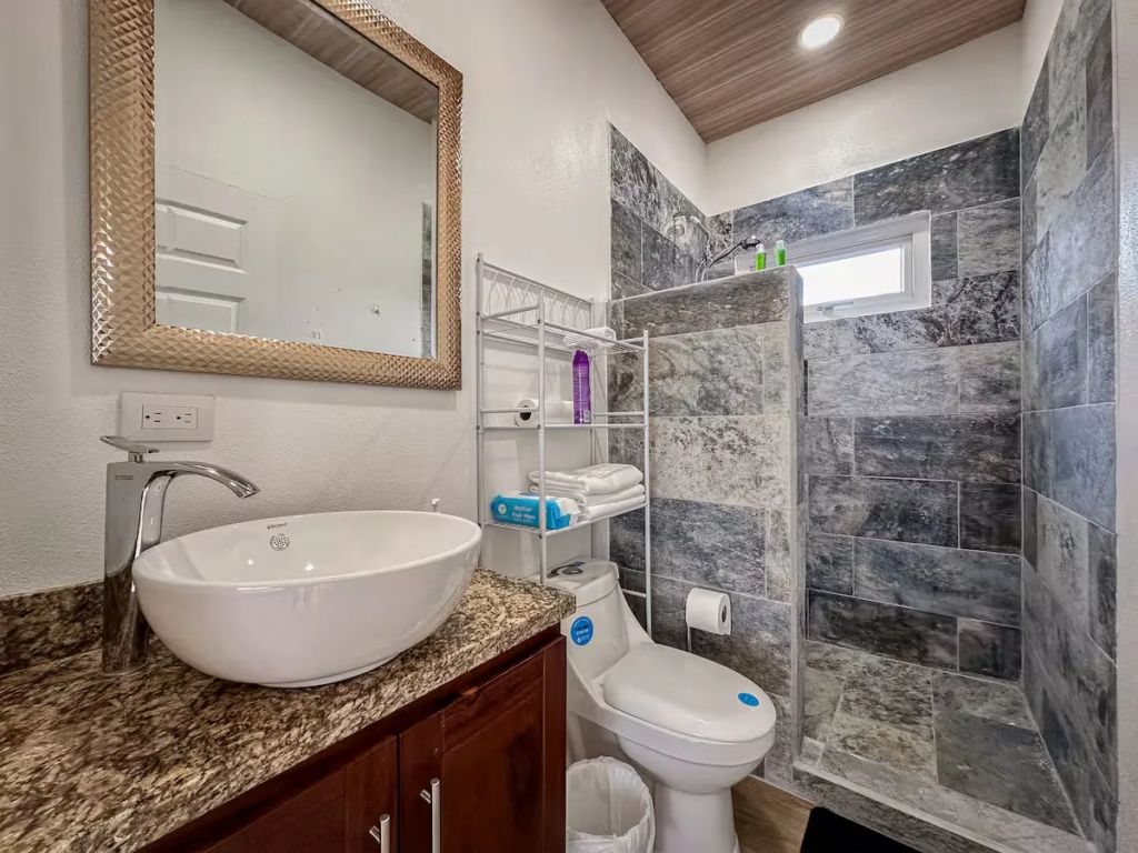 Casa VIP 73 — Hermosa Beachfront home with cabin in Playa Hermosa