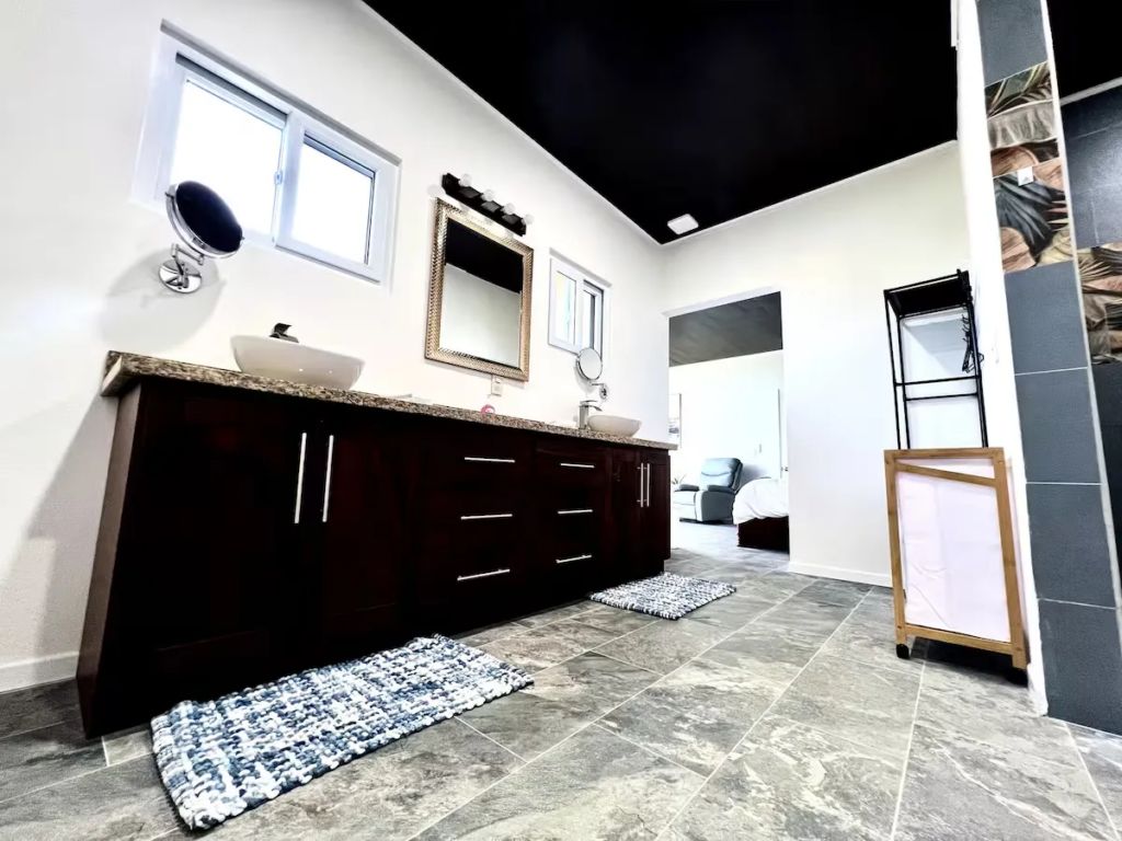 Casa VIP 73 — Hermosa Beachfront home with cabin in Playa Hermosa